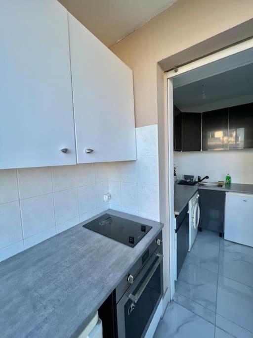 אנטיב Studio 4 Couchages A 12 Min De La Plage A Pied Avec Wifi, Le Parking Est En Option מראה חיצוני תמונה